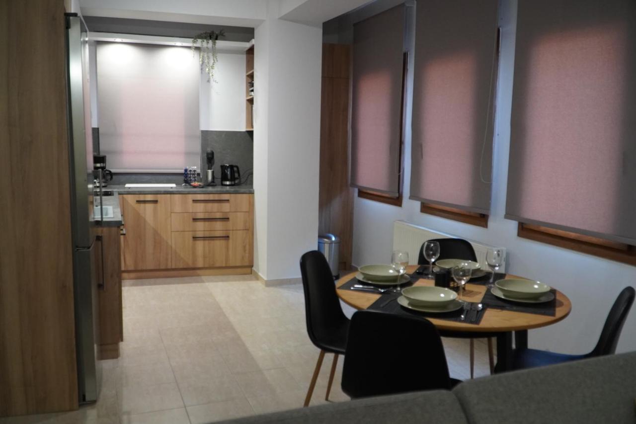 Modern Apartment In Οld Τown Thessaloniki Exterior photo