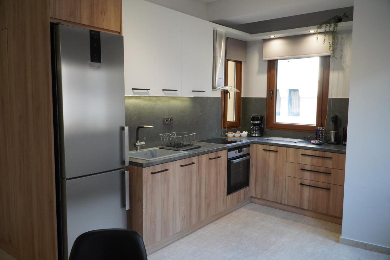Modern Apartment In Οld Τown Thessaloniki Exterior photo